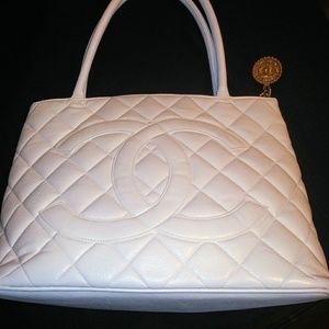 Authentic Chanel Medallion Tote *DefectsOFFERS!!